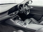 Alfa Romeo Giulia Image 3