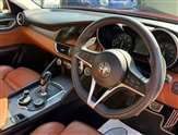 Alfa Romeo Giulia Image 4