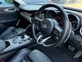 Alfa Romeo Giulia Image 2