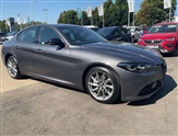 Alfa Romeo Giulia Image 1