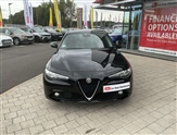 Alfa Romeo Giulia Image 2