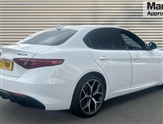 Alfa Romeo Giulia Image 3