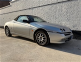 Alfa Romeo Spider Image 1