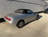 Alfa Romeo Spider Image 5