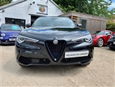 Alfa Romeo Stelvio Image 2