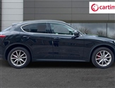 Alfa Romeo Stelvio Image 2