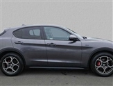 Alfa Romeo Stelvio Image 4