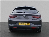 Alfa Romeo Stelvio Image 5