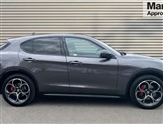 Alfa Romeo Stelvio Image 2