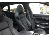 Aston Martin DBX Image 5