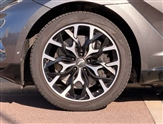 Aston Martin DBX Image 4