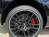 Aston Martin DBX Image 6