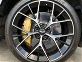 Aston Martin DBX Image 4