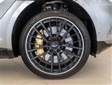 Aston Martin DBX Image 4