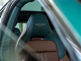 Aston Martin DBX Image 5