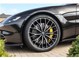 Aston Martin Vanquish Image 4