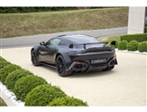 Aston Martin Vantage Image 2