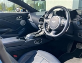 Aston Martin Vantage Image 3