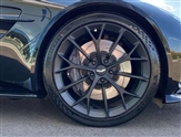 Aston Martin Vantage Image 4