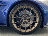 Aston Martin Vantage Image 4