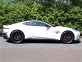 Aston Martin Vantage Image 5