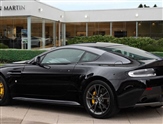 Aston Martin Vantage Image 2