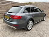 Audi A4 Allroad Image 3