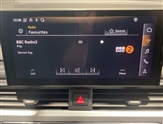 Audi A4 Image 4