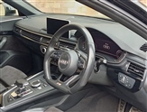 Audi A4 Image 5