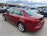 Audi A4 Image 4