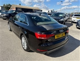Audi A4 Image 4