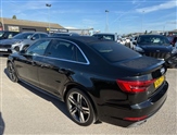 Audi A4 Image 4