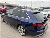 Audi A4 Image 4
