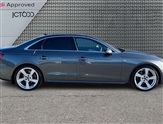 Audi A4 Image 4