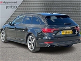 Audi A4 Image 3