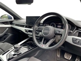 Audi A4 Image 6