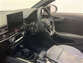 Audi A4 Image 2