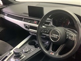 Audi A4 Image 6
