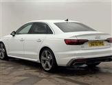 Audi A4 Image 4