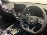 Audi A4 Image 6