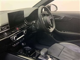Audi A4 Image 2