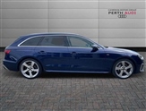 Audi A4 Image 4