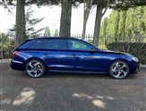Audi A4 Image 4