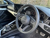 Audi A4 Image 6