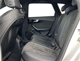 Audi A4 Image 4