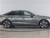 Audi A4 Image 4