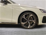 Audi A4 Image 6