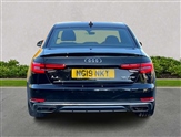 Audi A4 Image 4