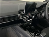 Audi A4 Image 2