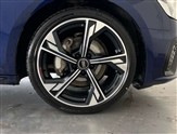 Audi A4 Image 5